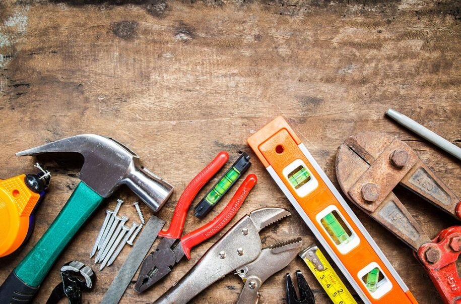 The Essential Tools Every DIY Handyman Should Own